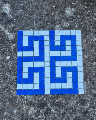 mosaico greca piastrelle 25x25 bianco e blu 135mq