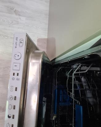 Lavastoviglie INDESIT DIF16T1A ricambi