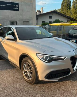 Alfa Romeo Stelvio 2.2 Turbodiesel 190 CV AT8 Q4 4