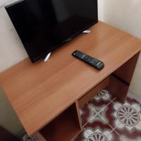 TV nordmende più scrivania
