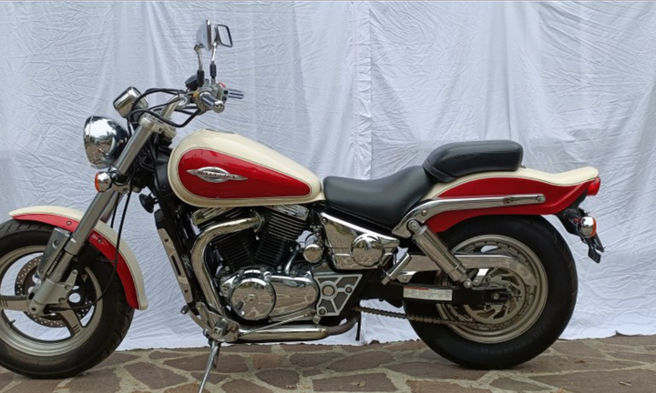 Suzuki VZ Marauder 800 -