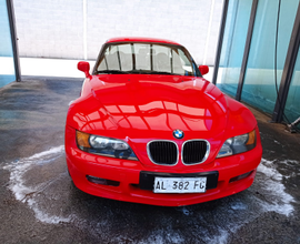 BMW Z3 con hard top rosso