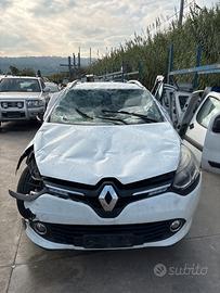 RENAULT CLIO 1.5 D - ANNO 2014 - PER RICAMBI