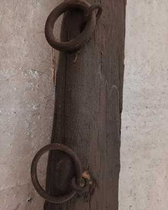 Antica trave in legno 
