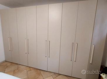 Armadi (5) carrello quadri tavolo esterno