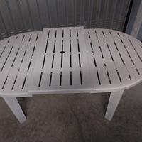 tavolo in resina per esterno