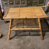 Tavolino in bambu da collezione