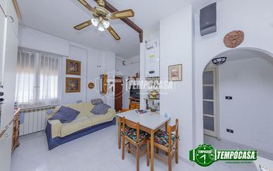 BILOCALE A POCHI PASSI DALLA STAZIONE FERROVIARIA