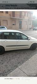 macchina Fiat stilo 