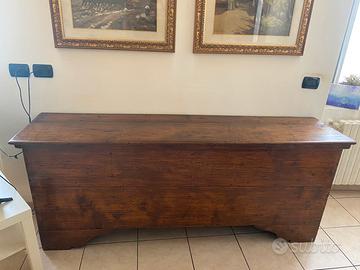 Cassapanca in legno di noce