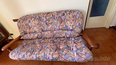 Divano in buono stato