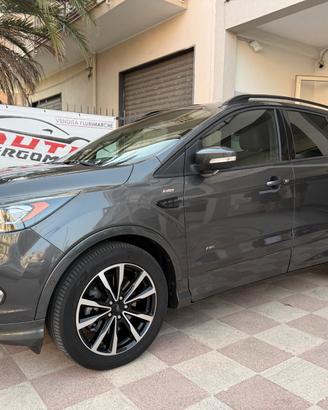 Ford Kuga 2.0 TDCI 150 CV ST-Line