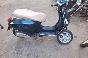 Vespa 50 primavera 2 tempi incidentata