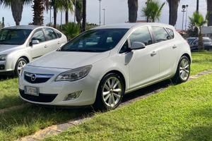Opel Astra J