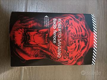 Libro Roberto Saviano "Bacio feroce"