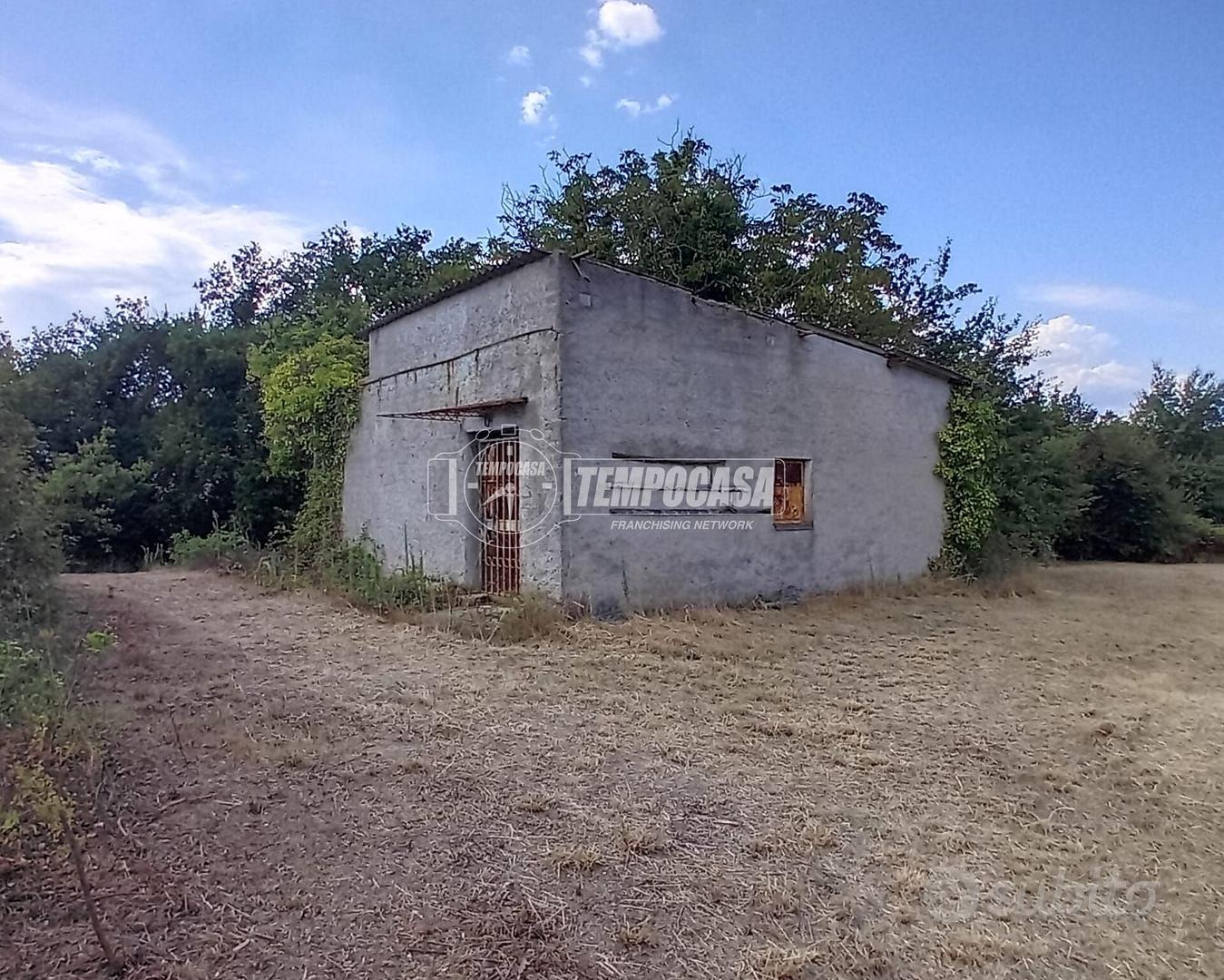 casalettto di campagna indipendente con terreno p - Vista 2