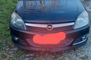 Opel Astra Gtc_1.600_16 valvole_115 cv_10/'09