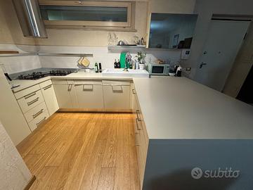 Cucina Febal ad angolo con penisola