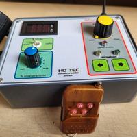 Alimentatore con radiocomando per treni elettrici