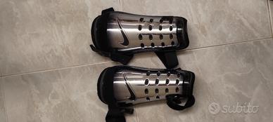 Parastinchi Nike – colore argento/cromato 