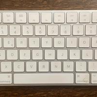 Tastiera Apple Keyborb 2 ricaricabile con mouse