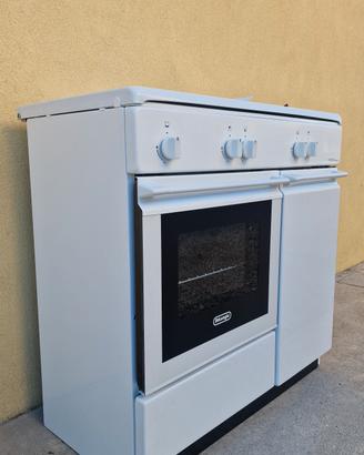 Forno a gas Delonghi, 4 fuochi.