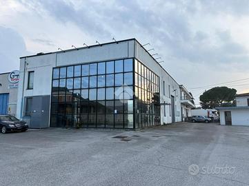 CAPANNONE A SANTARCANGELO DI ROMAGNA