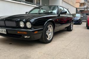 Jaguar XJR 94