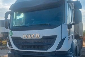 Trattore stradale Iveco Stralis E 6