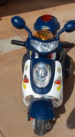 Moto scooter elettrica 3/4 anni