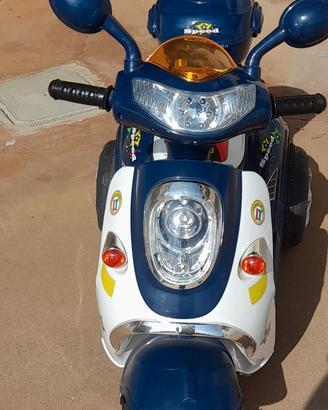 Moto scooter elettrica 3/4 anni
