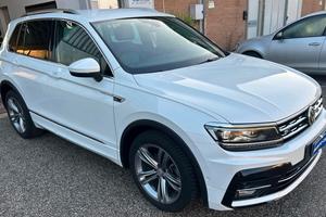 Volkswagen Tiguan 2.0 TDI SCR DSG R-LINE INTERNO E