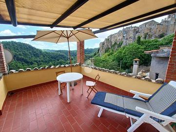 3 LOCALI A CALCATA