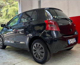 Toyota Yaris 1.0 Benzina 5P Neopatentati