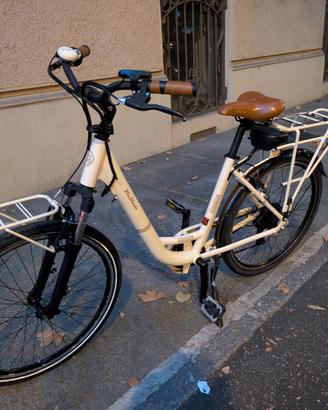 Bicicletta Via Veneto a pedalata assistita 
