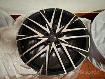 Cerchi originali Lexus 20”