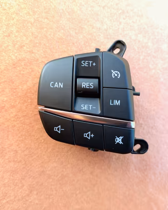 Pulsantiera cruise control Fiesta Mk8 e Focus Mk4