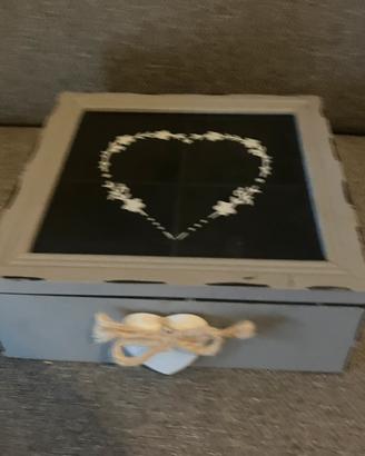 Scatola te in Legno Stile Shabby Chic