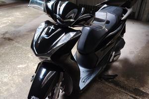 Sh 125 2021 con soli 3400km