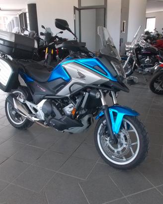 Honda NC 750 TRAVEL dct