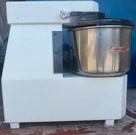 Impastatrice a gancio 5 litri