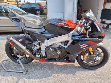 RSV4 FACTORY APRC 