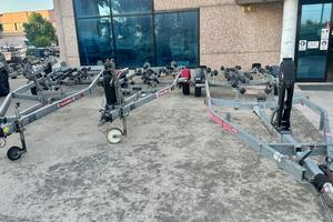 Carrelli portaimbarcazione usati