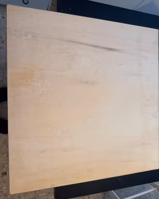 Tavola in legno per impastare e fare la pasta