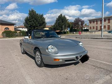 Alfa Romeo Duetto Spider 2000