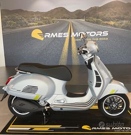 Piaggio Vespa 300 GTS SUPER GRIGIO OPACO