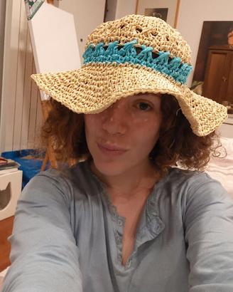 Cappelli estivi in rafia