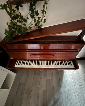 Pianoforte Nieer usato ( accordato e sistemato )