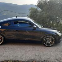 Audi TT 2.0 turbo benzina manuale