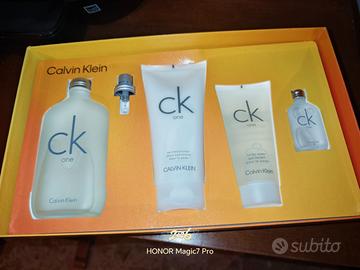 Confezione cofanetto profumi e corpo Calvin Klein 